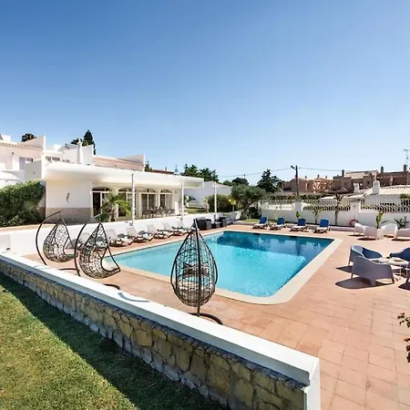 Aladdin Villa Olhos de Agua (Albufeira)